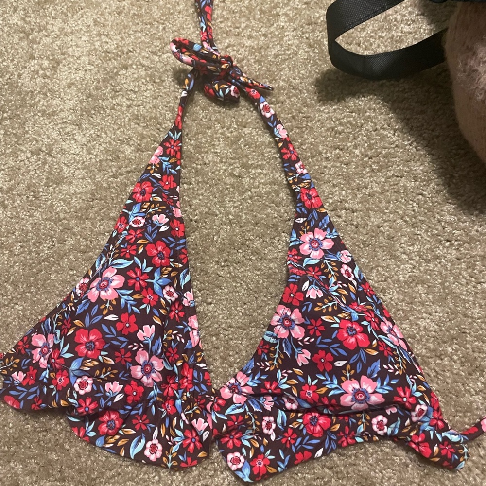 Flower bikini top